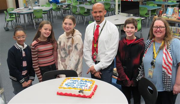 Meet the teacher Wishlist Donation Cupcakes in Spanish & English