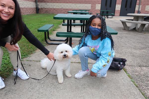 CRMS Students Rely on Animal Presence to Relieve Testing Anxiety